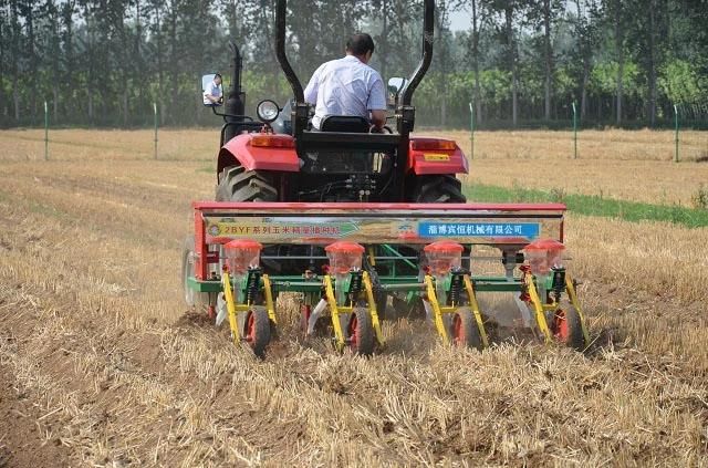 Tractor Mounted Corn No-Till Fertilizing Seeder