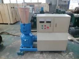 Poultry Feed Processing Machine Chicken Feed Pellet Making Machine