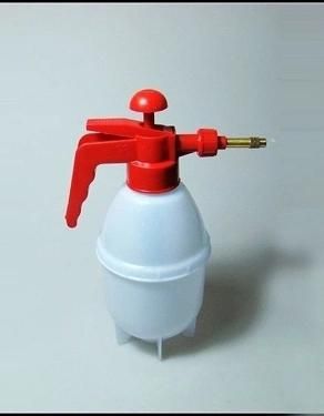 1L PP Material Air Pressure Garden Sprayer (Ht-1A)