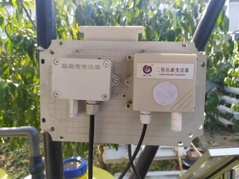 Automatic Intelligent Fertilizer Control System with Ec pH Sensor